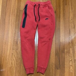 EUC Nike Tech Joggers